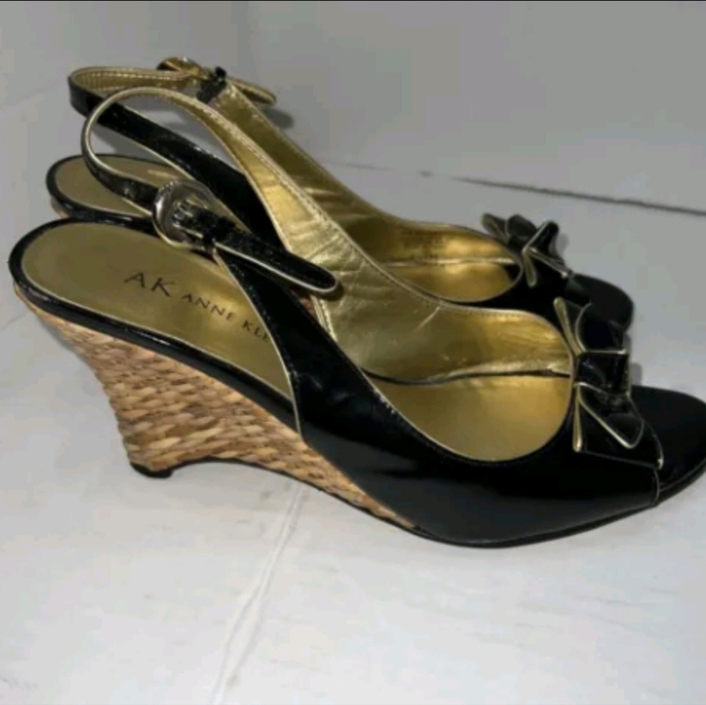 Anne Klein Mancini Wedges Sz 9.5